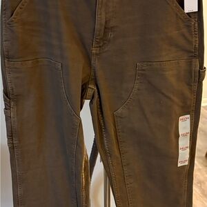 Old Navy Men's Cargo Pants in Brown